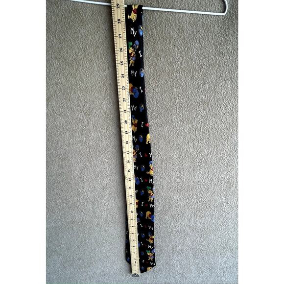 Disney Winnie the Pooh Tie - Picture 5 of 5